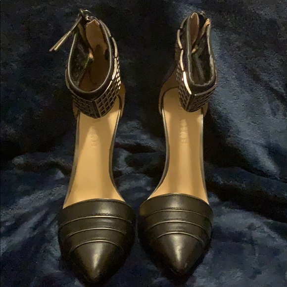 L.A.M.B. shoes - Picture 2 of 6